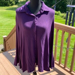 Ariela long sleeve knit top. Size L. Bell sleeves. Tunic style.